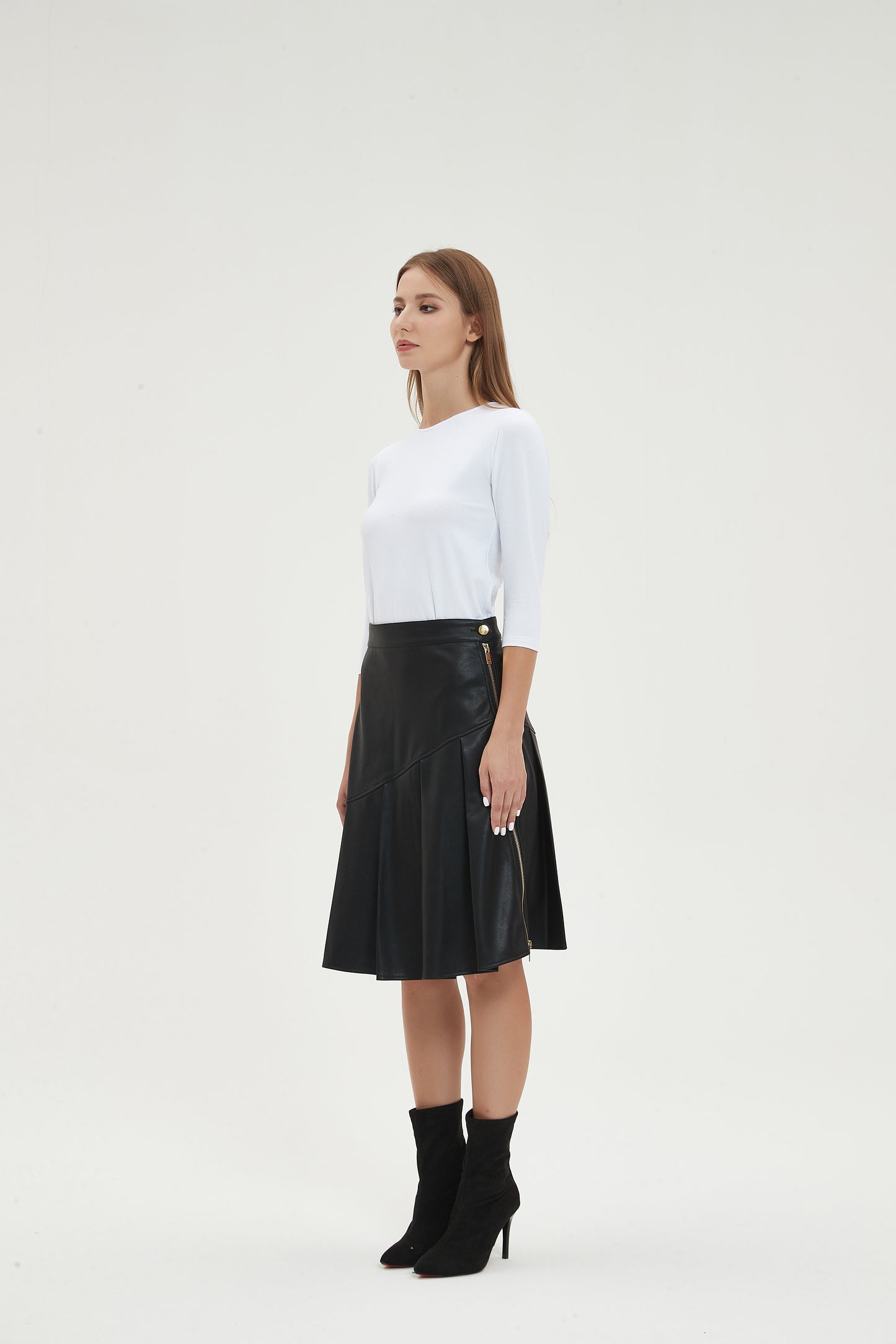 HALF PLEAT SKIRT byMM - BLACK LEATHER