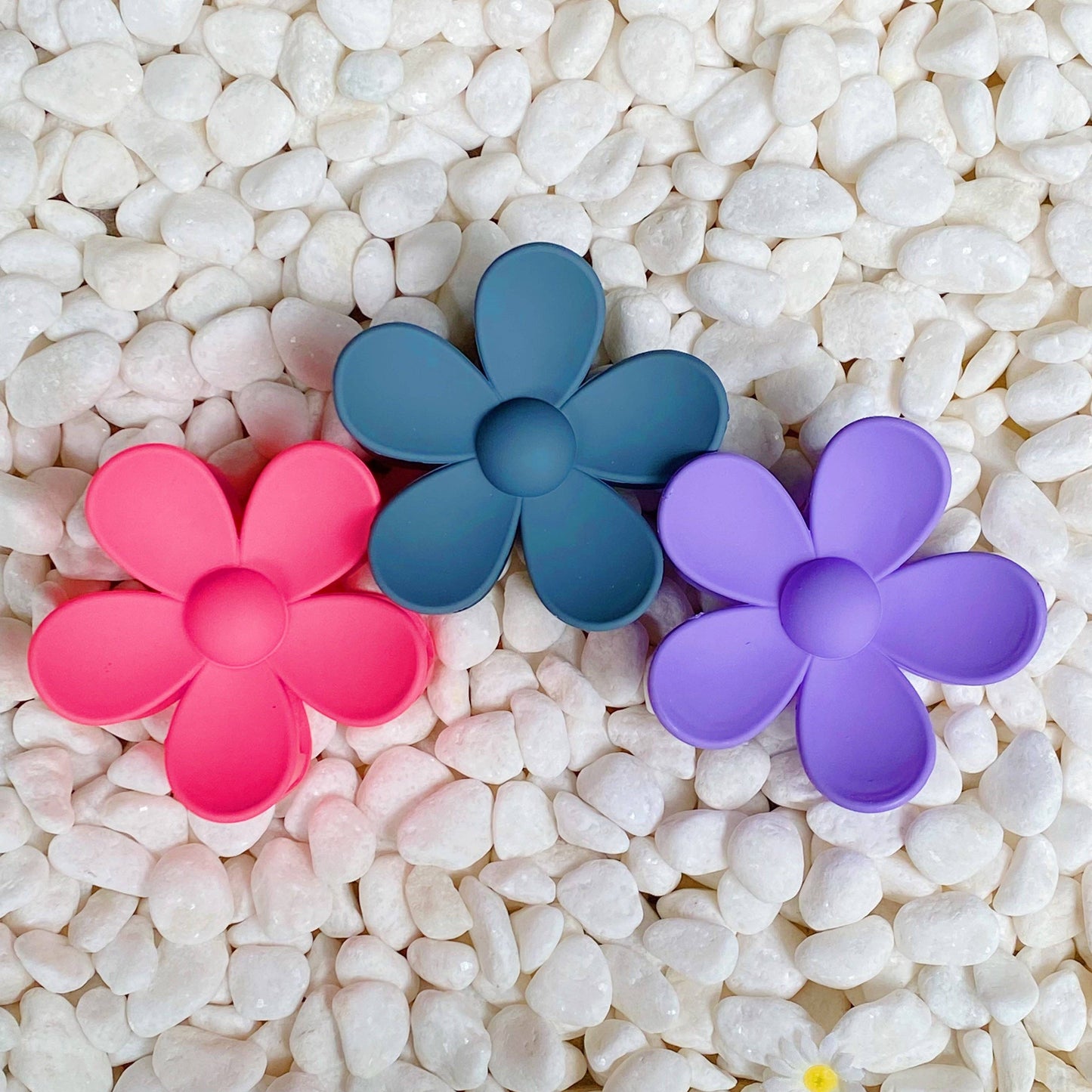Daisy Days Hair Claw Set: Blush Olive