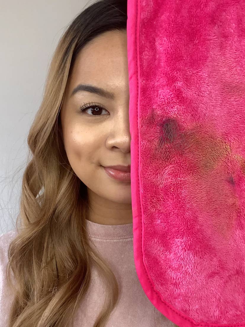 Pink Towelette Make-up Eraser