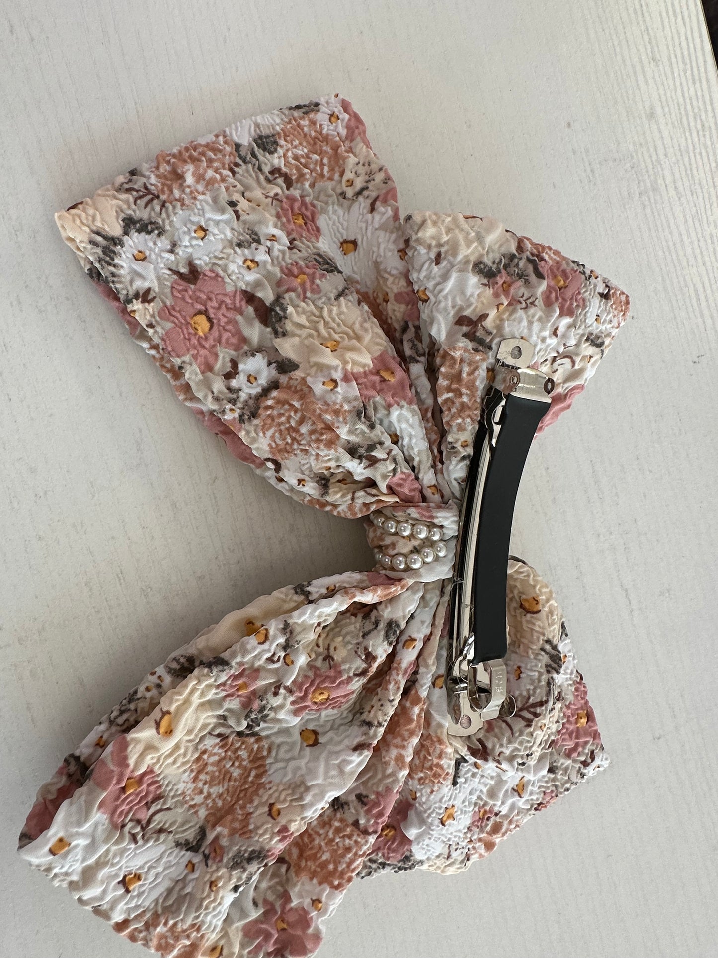 FLORAL AND PEARL BOW HAIR CLIP