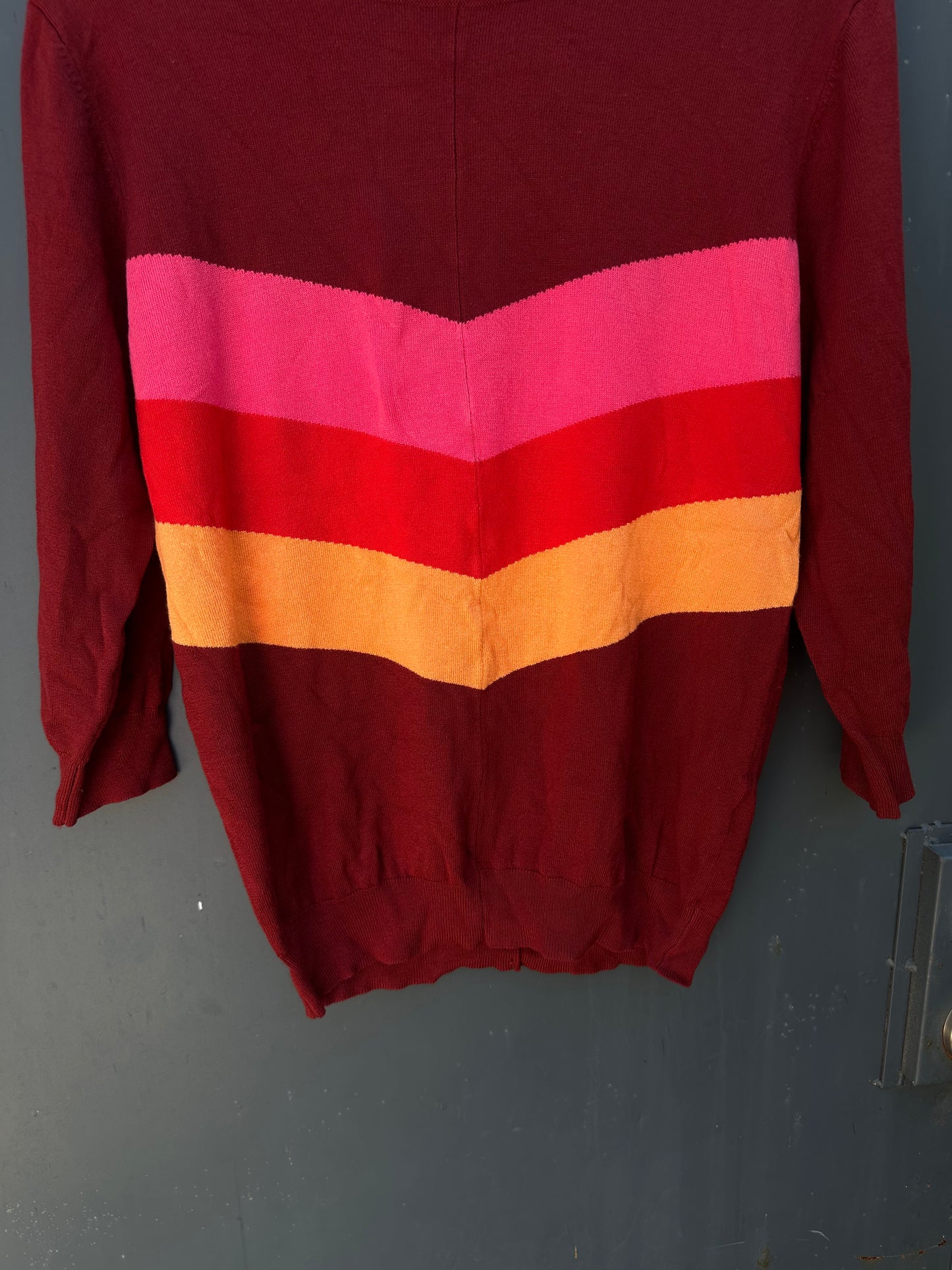 THIN KNIT CHEVRON SWEATER
