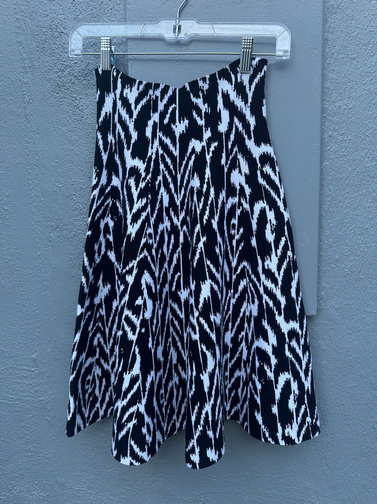 GEO ANIMAL PRINT BLACK WHITE