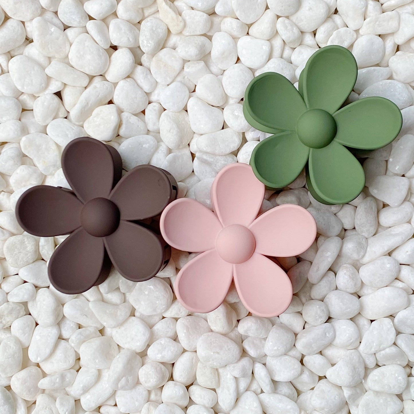 Daisy Days Hair Claw Set: Blush Olive