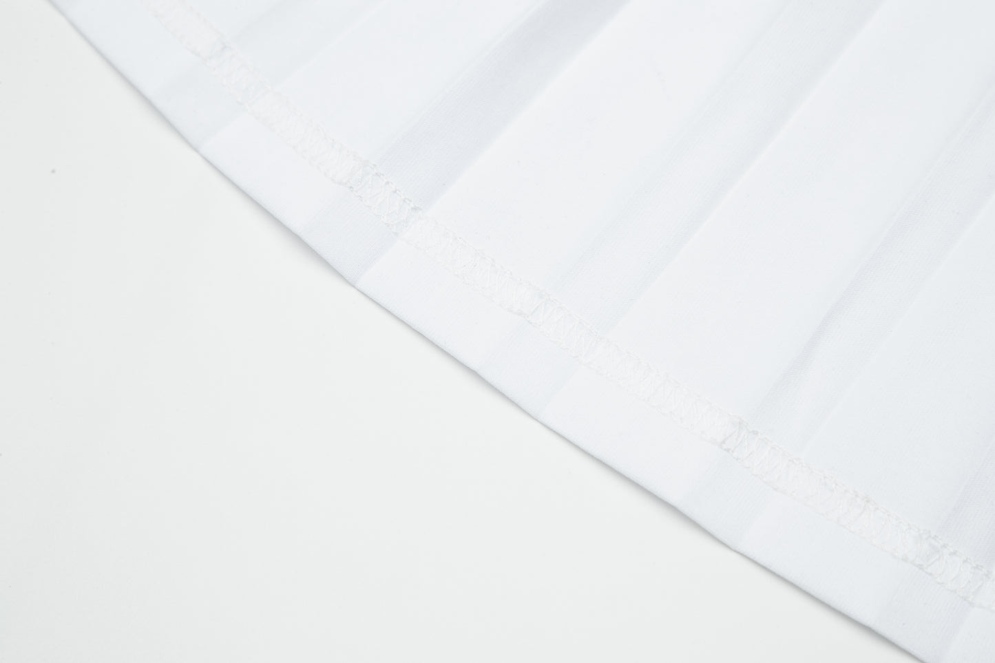 MM MINI PLEATS - WHITE.