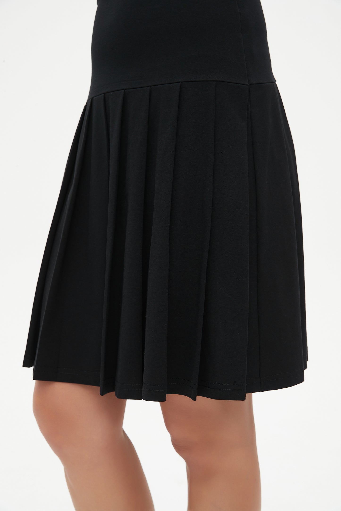 MM COTTON PLEATED SKIRT - BLACK