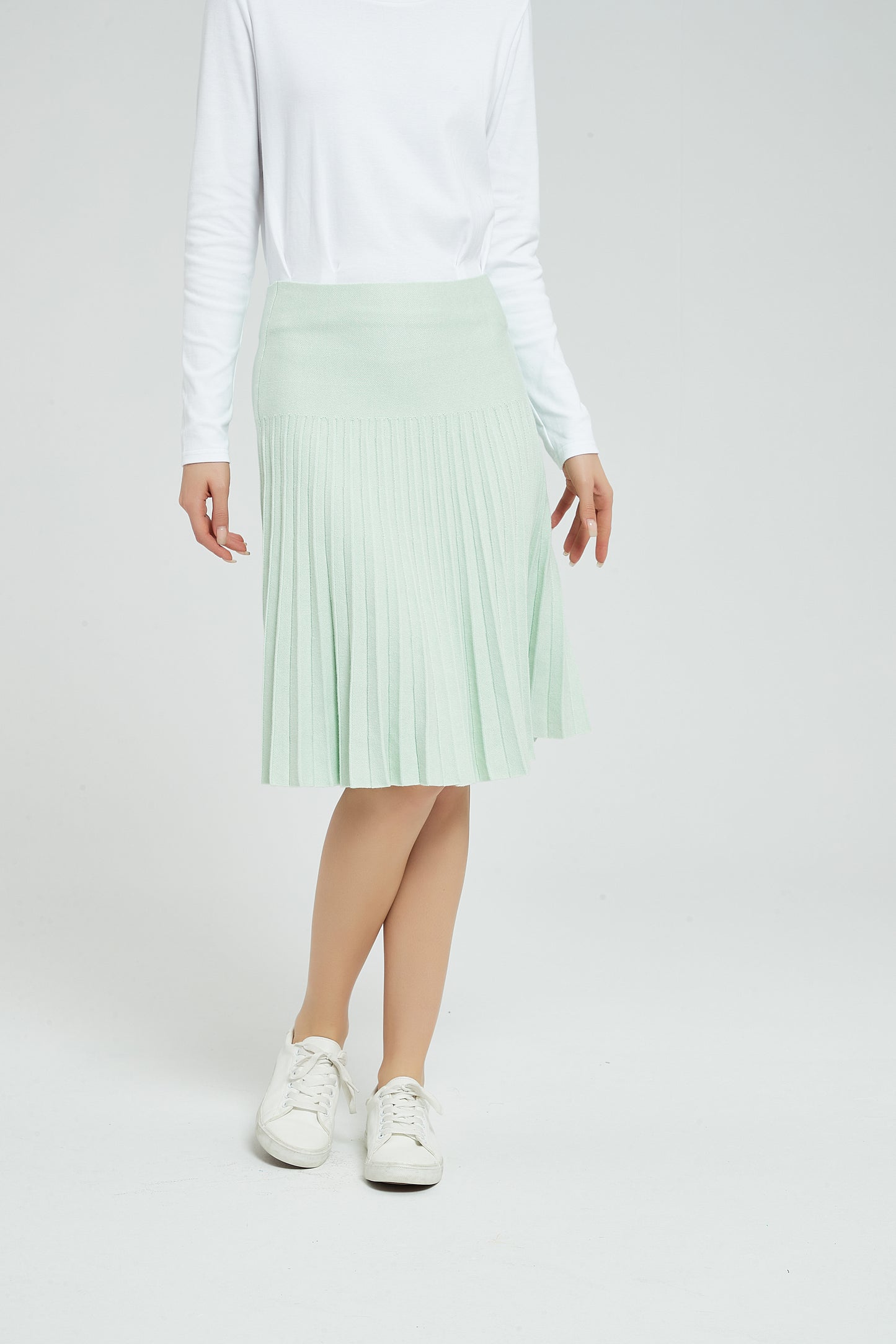 MM YEAR ROUND PLEATED - LIGHT MINT