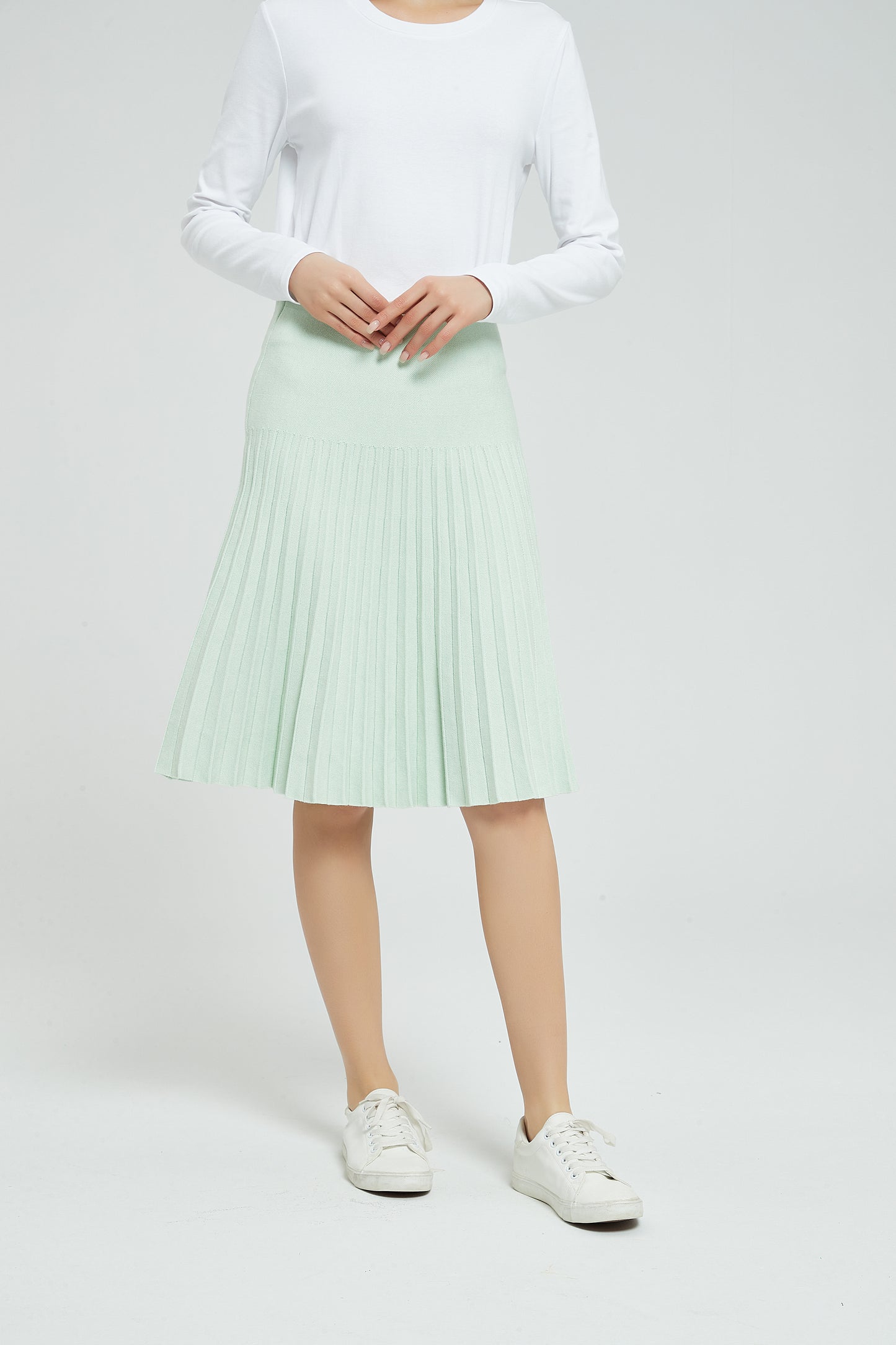 MM YEAR ROUND PLEATED - LIGHT MINT