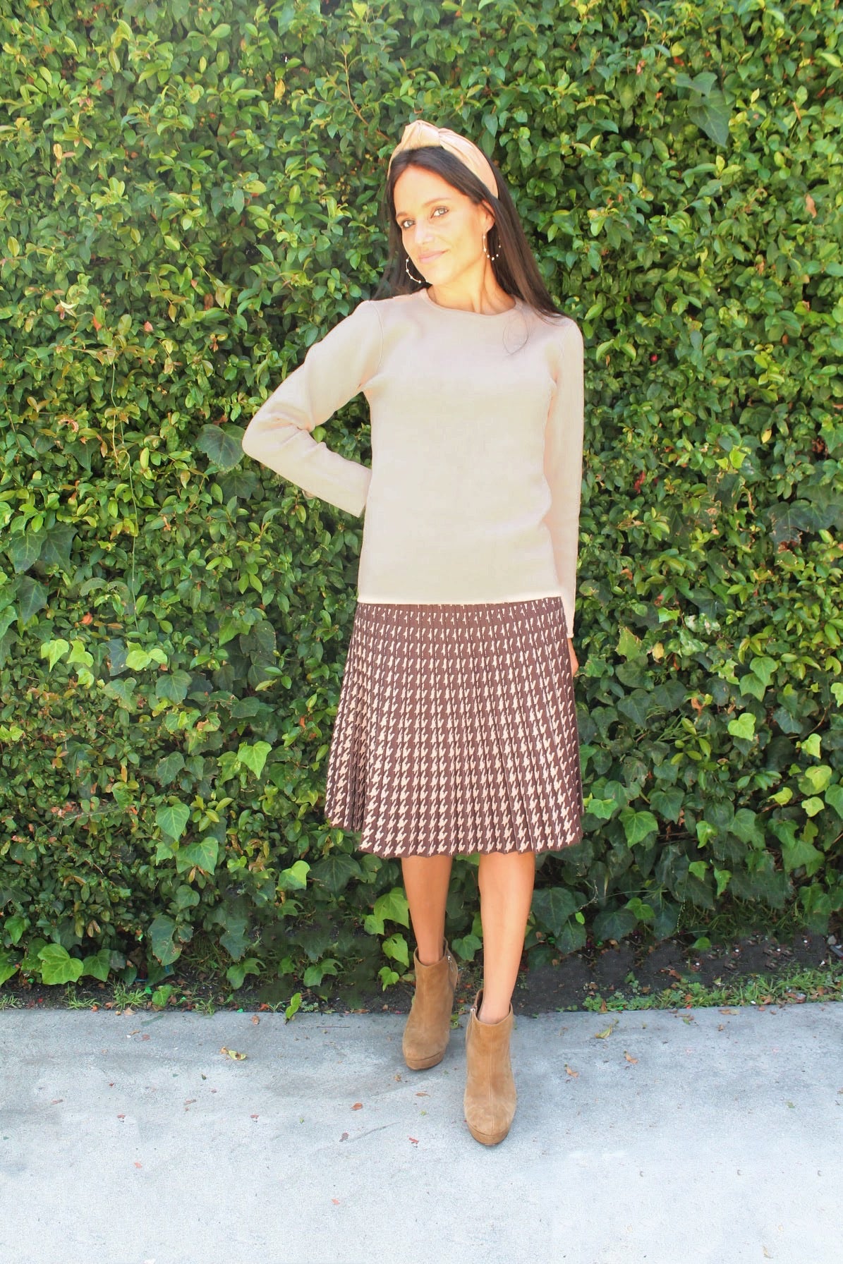 MM YEAR ROUND PLEATED - BROWN HOUNDSTOOTH