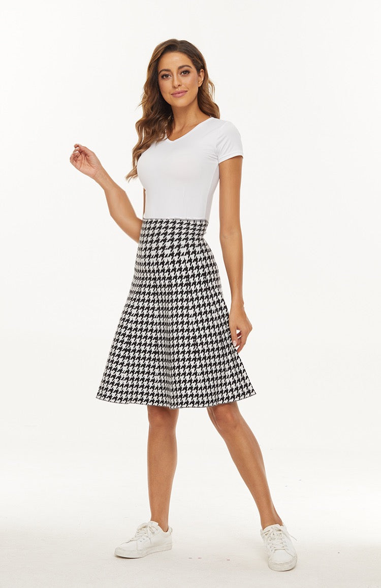 AMAZING MM SKIRT - YEAR ROUND HOUNDSTOOTH 2.0