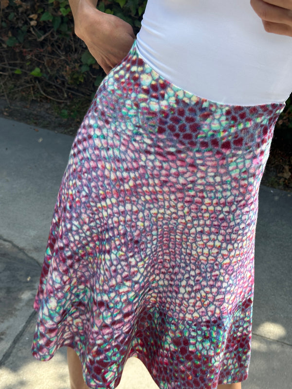 YR RND SNAKE SKIN PRINT