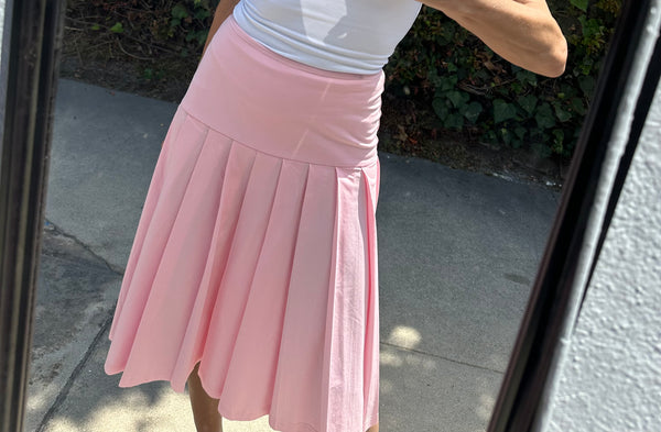 BUBBLEGUM PINK PLEATED SKIRT