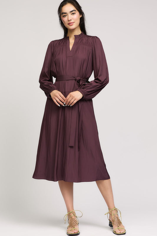 ELEGANT STRAIGHT CUT DRESS WITH BELT