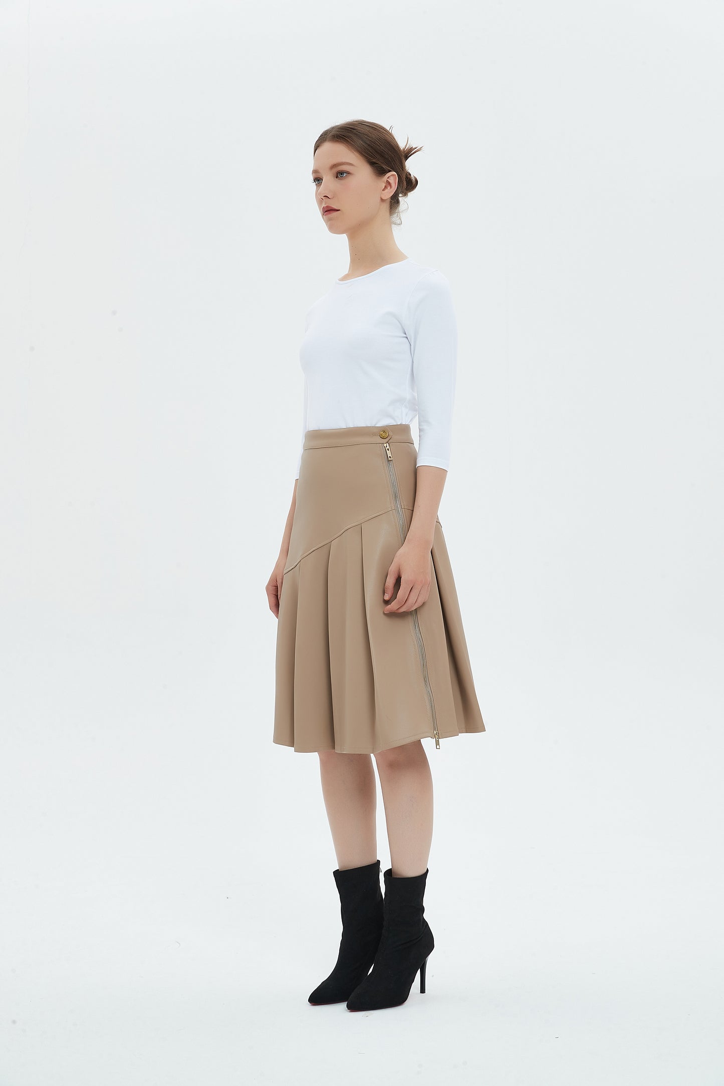 HALF PLEAT SKIRT byMM - LIGHT TAN LEATHER