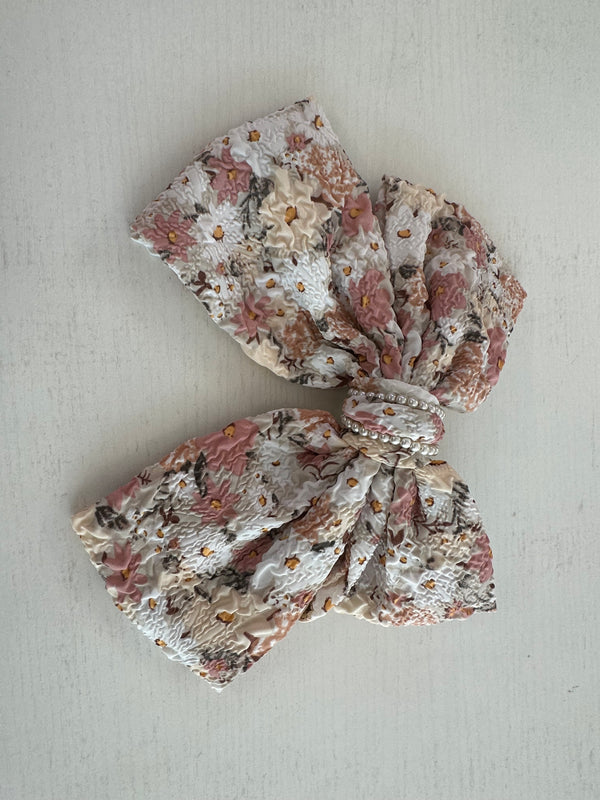 FLORAL AND PEARL BOW HAIR CLIP
