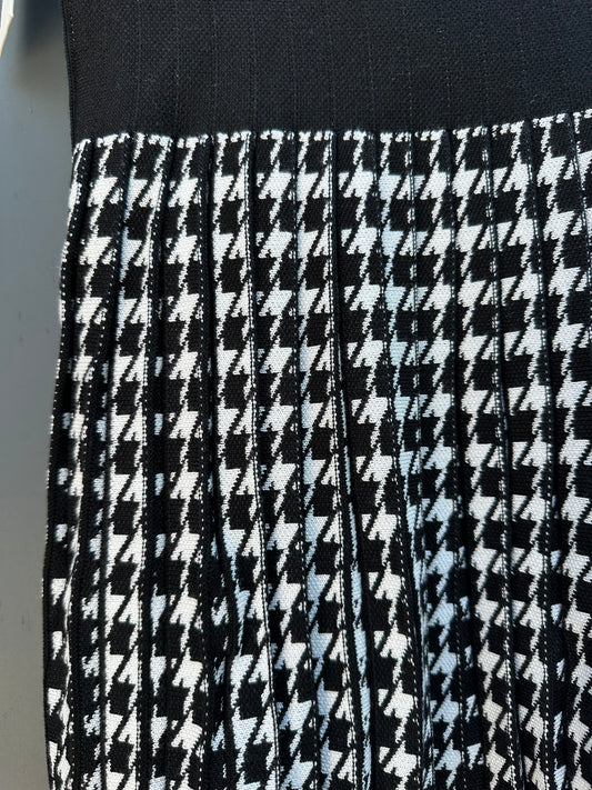 HOUNDSTOOTH KNIT MAXI