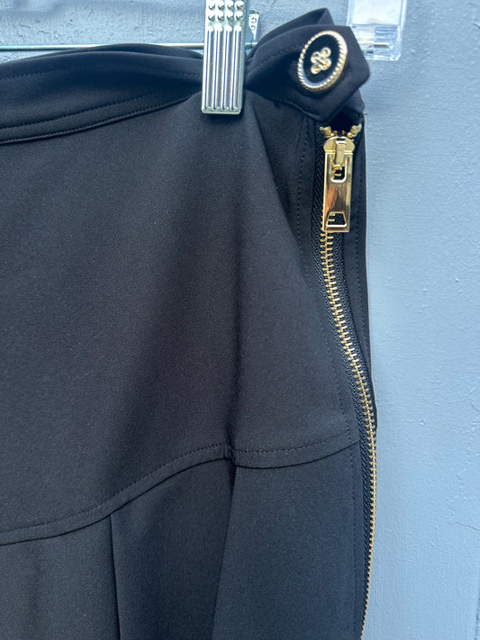 HALF PLEAT BLACK SKIRT