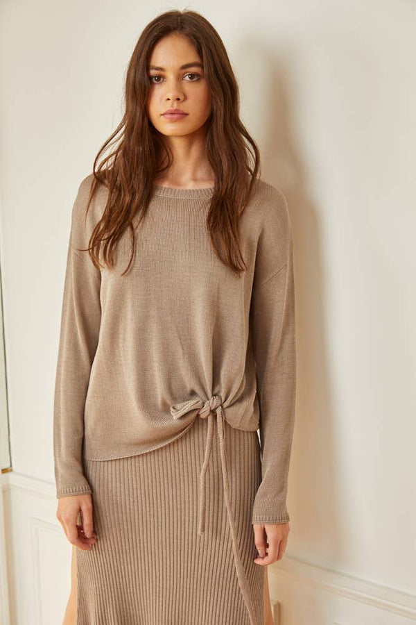 SIDE GATHERED TIE TOP