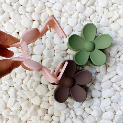 Daisy Days Hair Claw Set: Blush Olive
