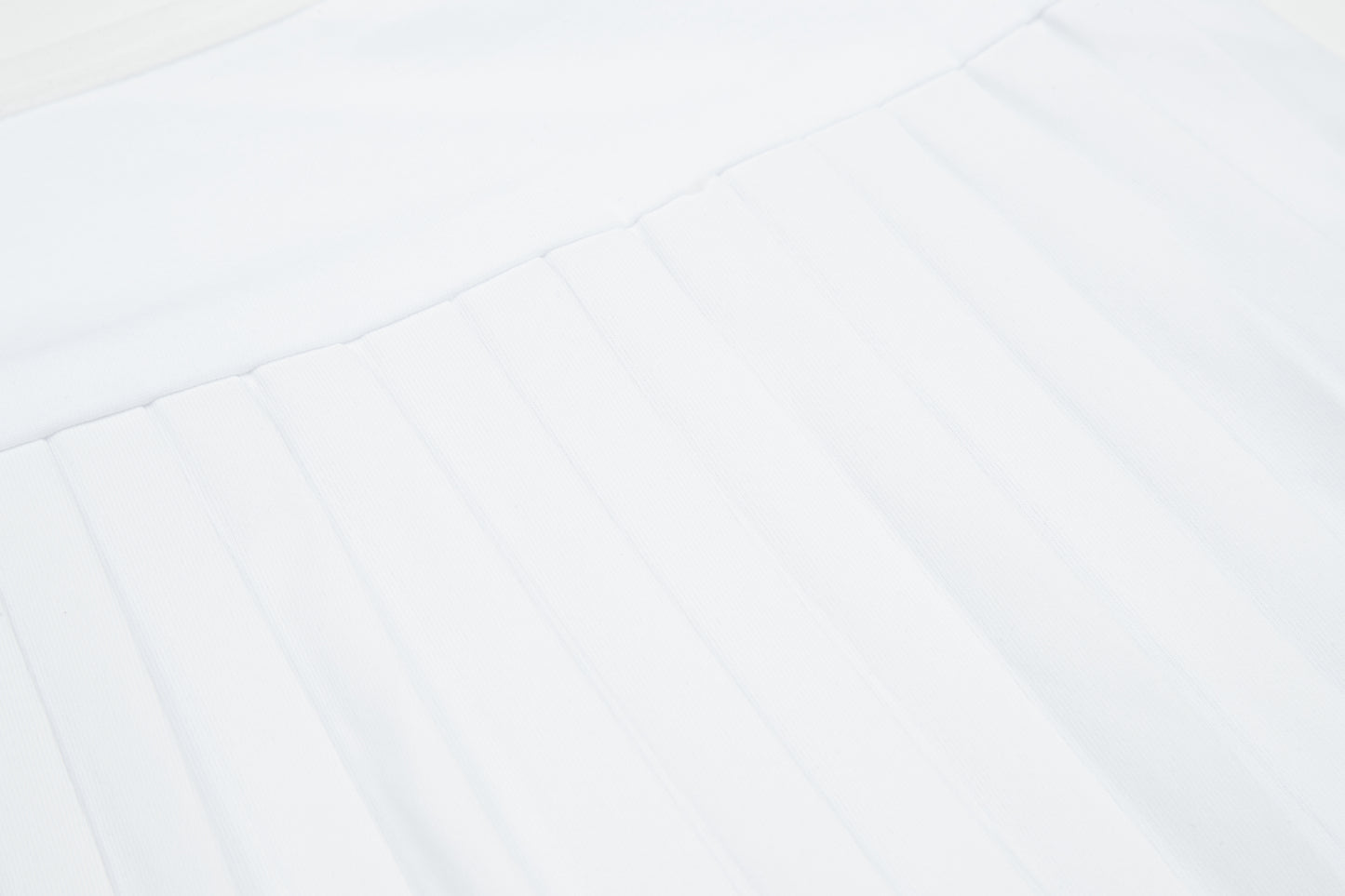 MM MINI PLEATS - WHITE.