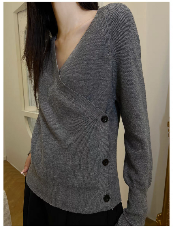 RIBBED CROSSOVER VNECK