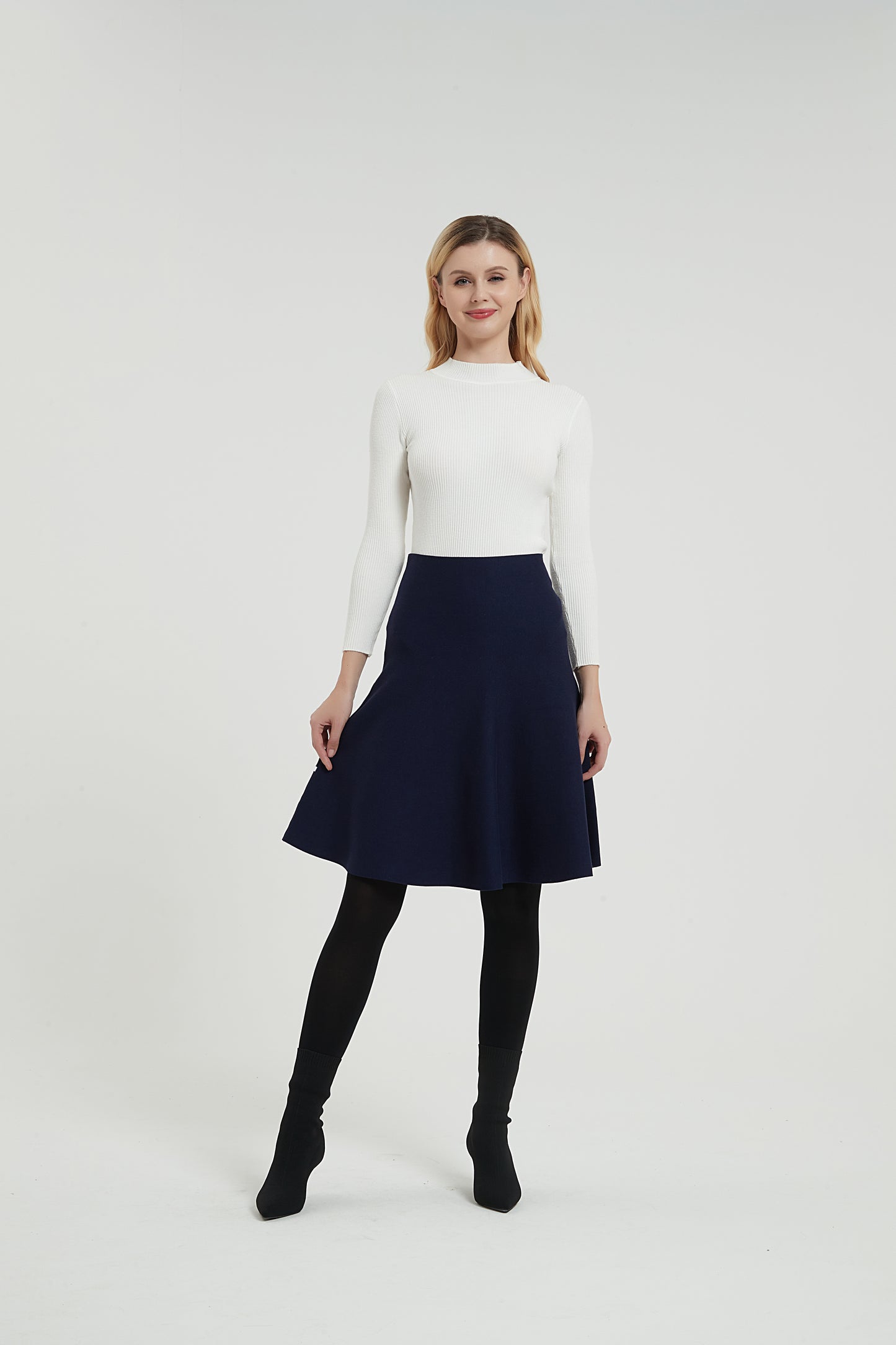 AMAZING  MM SKIRT - YEAR ROUND NAVY